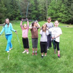 Entdecker auf zwei Beinen: Nordic Walking Abenteuer für Kinder - ab 6 Jahren (Aug. 25)